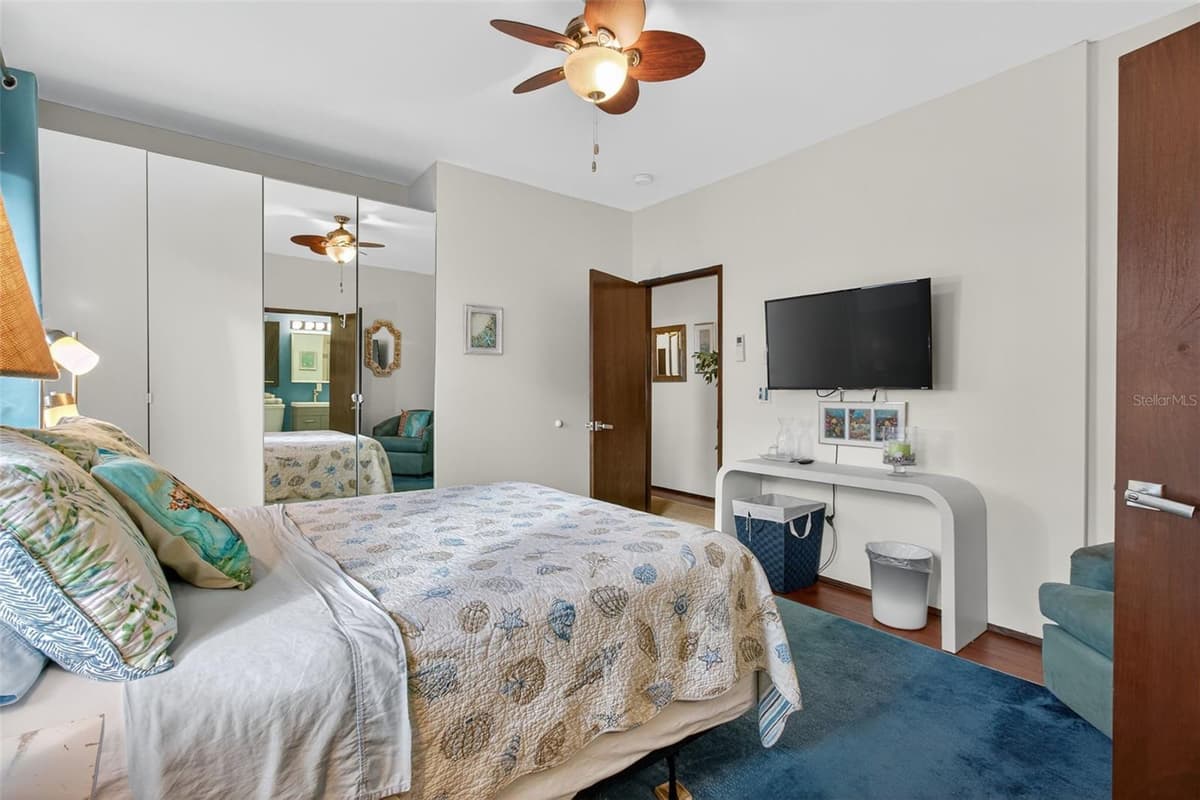 5659 SHORE BOULEVARD — photo 79 of 100