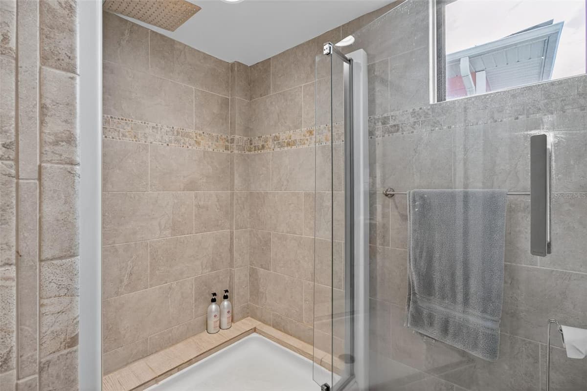 5659 SHORE BOULEVARD — photo 46 of 100