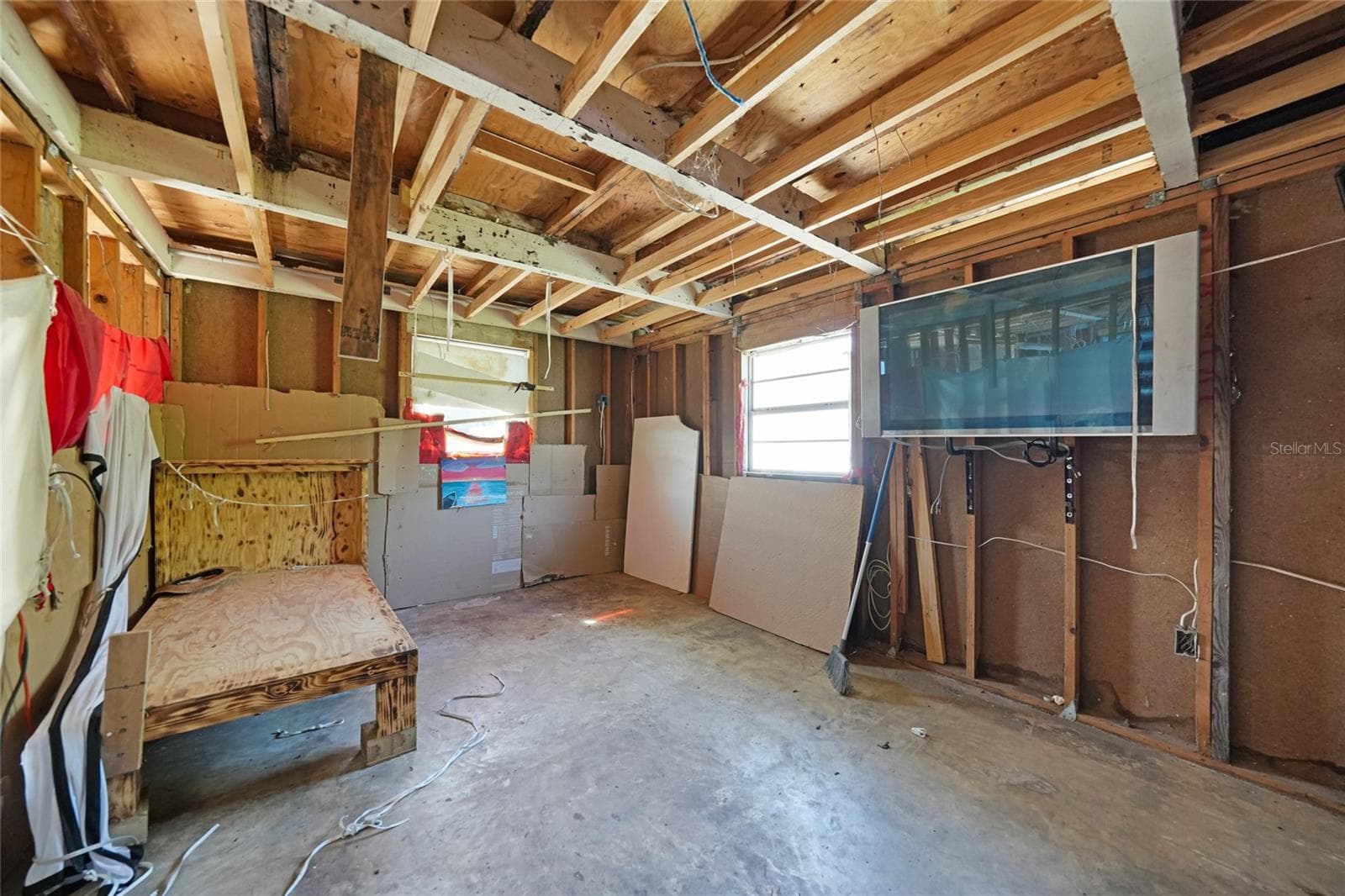 1405 PERSAY DRIVE — photo 9 of 16