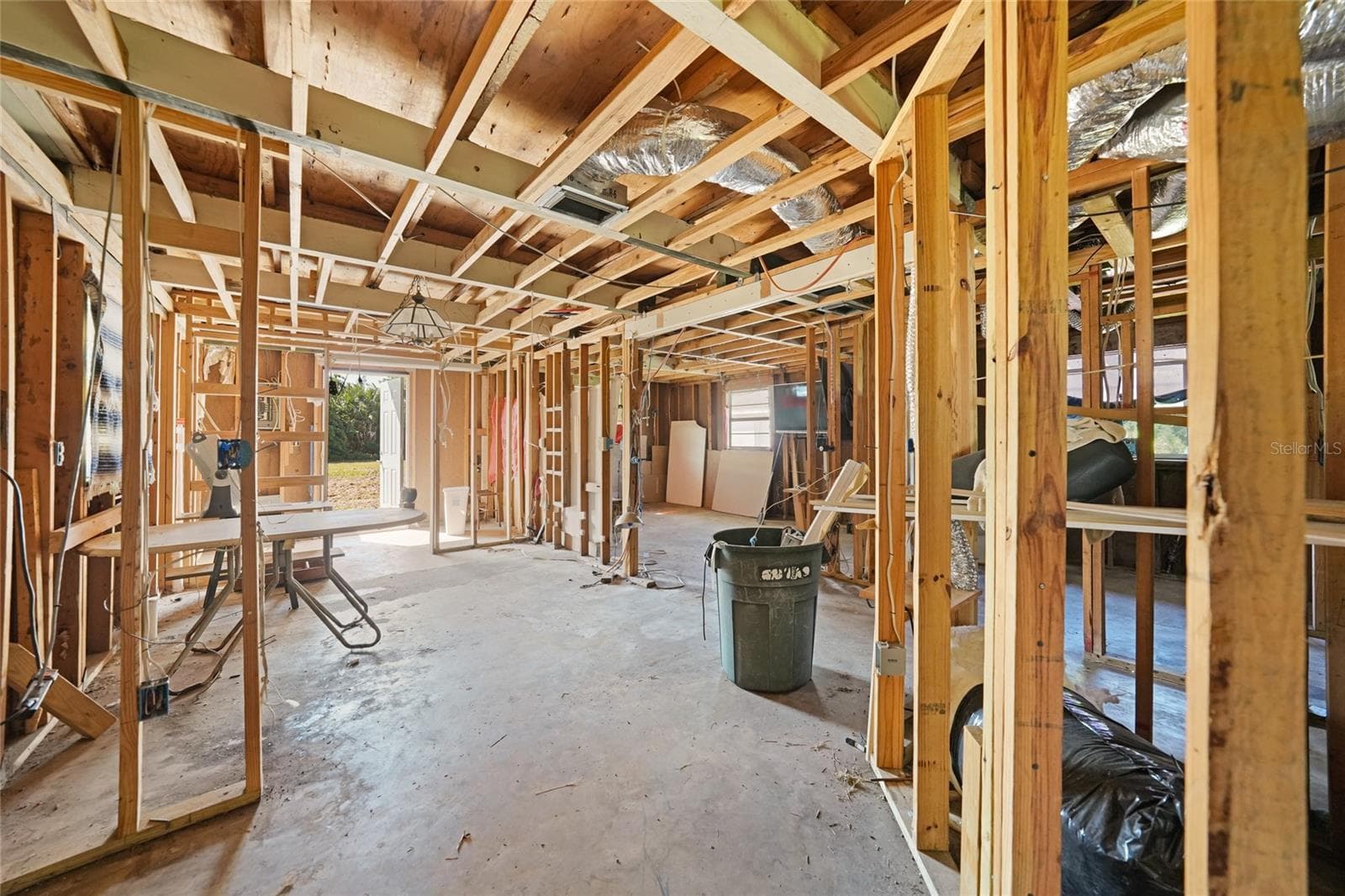 1405 PERSAY DRIVE — photo 10 of 16
