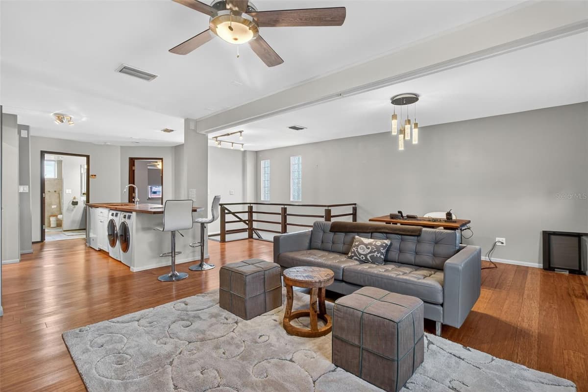 5659 SHORE BOULEVARD — photo 35 of 100