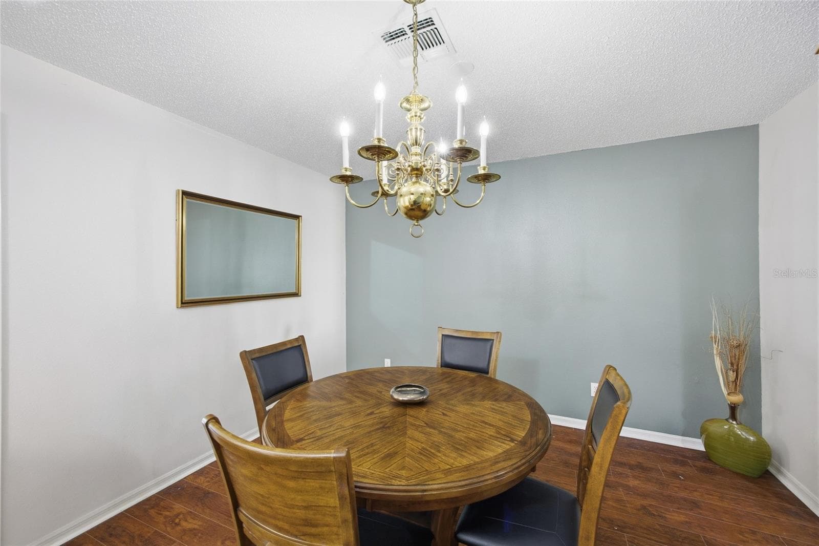 524 GARLAND CIRCLE — photo 15 of 37