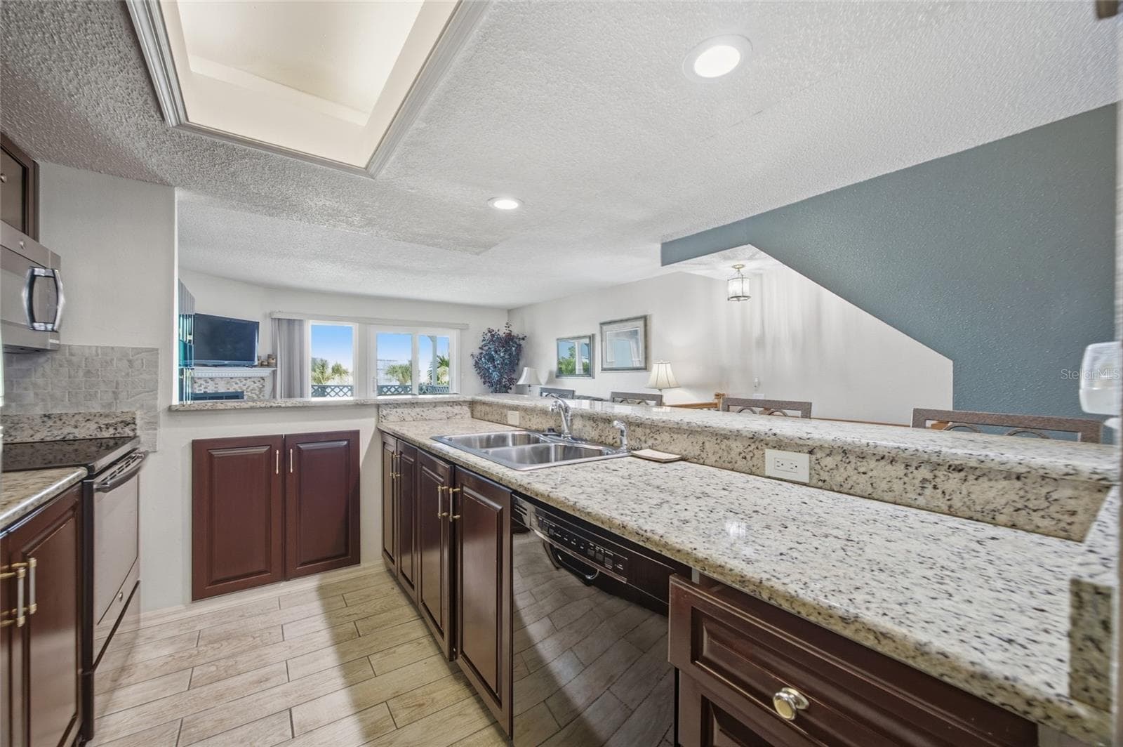 524 GARLAND CIRCLE — photo 13 of 37