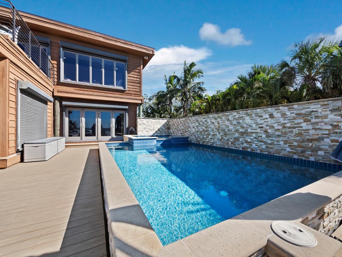 6685 GULF OF MEXICO DRIVE — photo 47 of 84