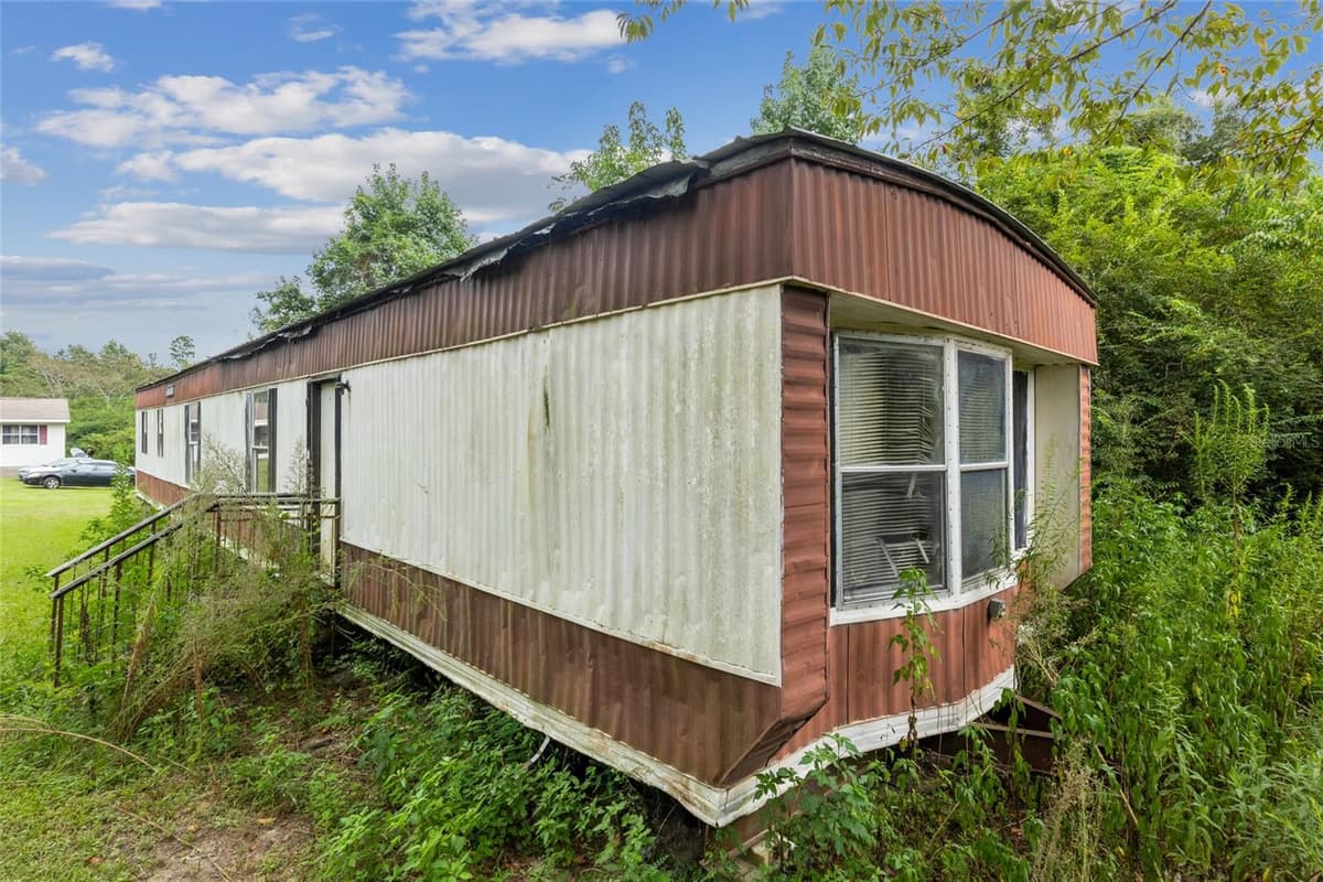465 HAZZARD LANE — photo 43 of 54