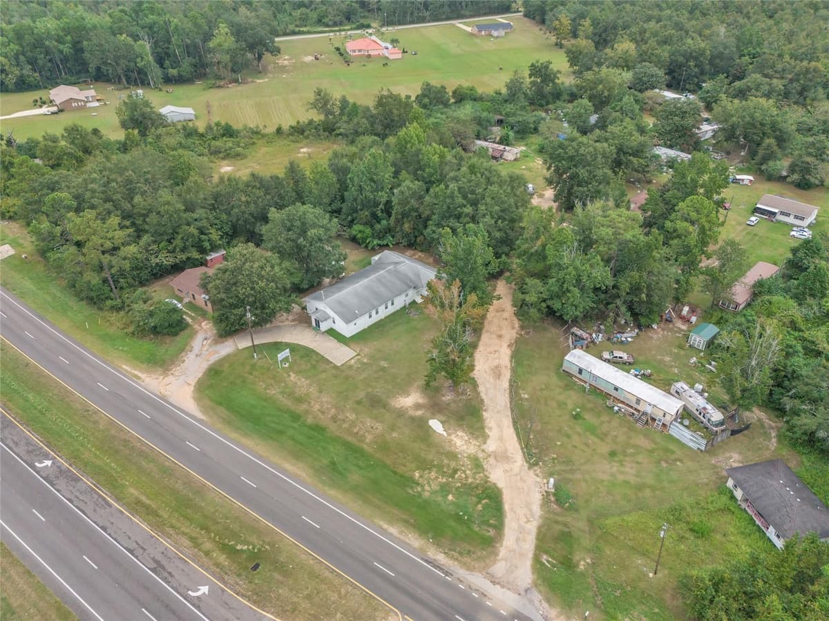 465 HAZZARD LANE — photo 1 of 54