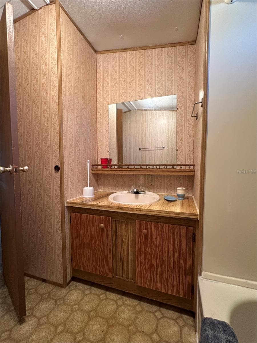 1821 FRUITLAND PARK CIRCLE — photo 25 of 27