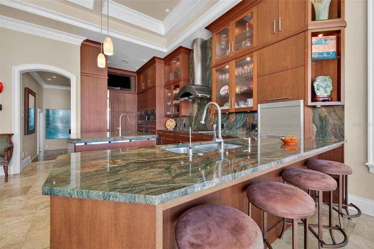 2165 LOUISA DRIVE — photo 11 of 48