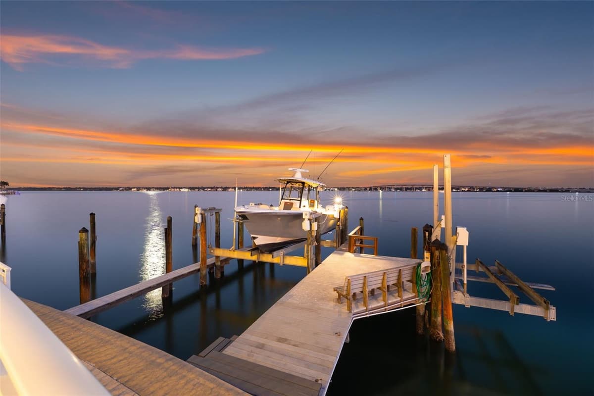 2165 LOUISA DRIVE — photo 44 of 48