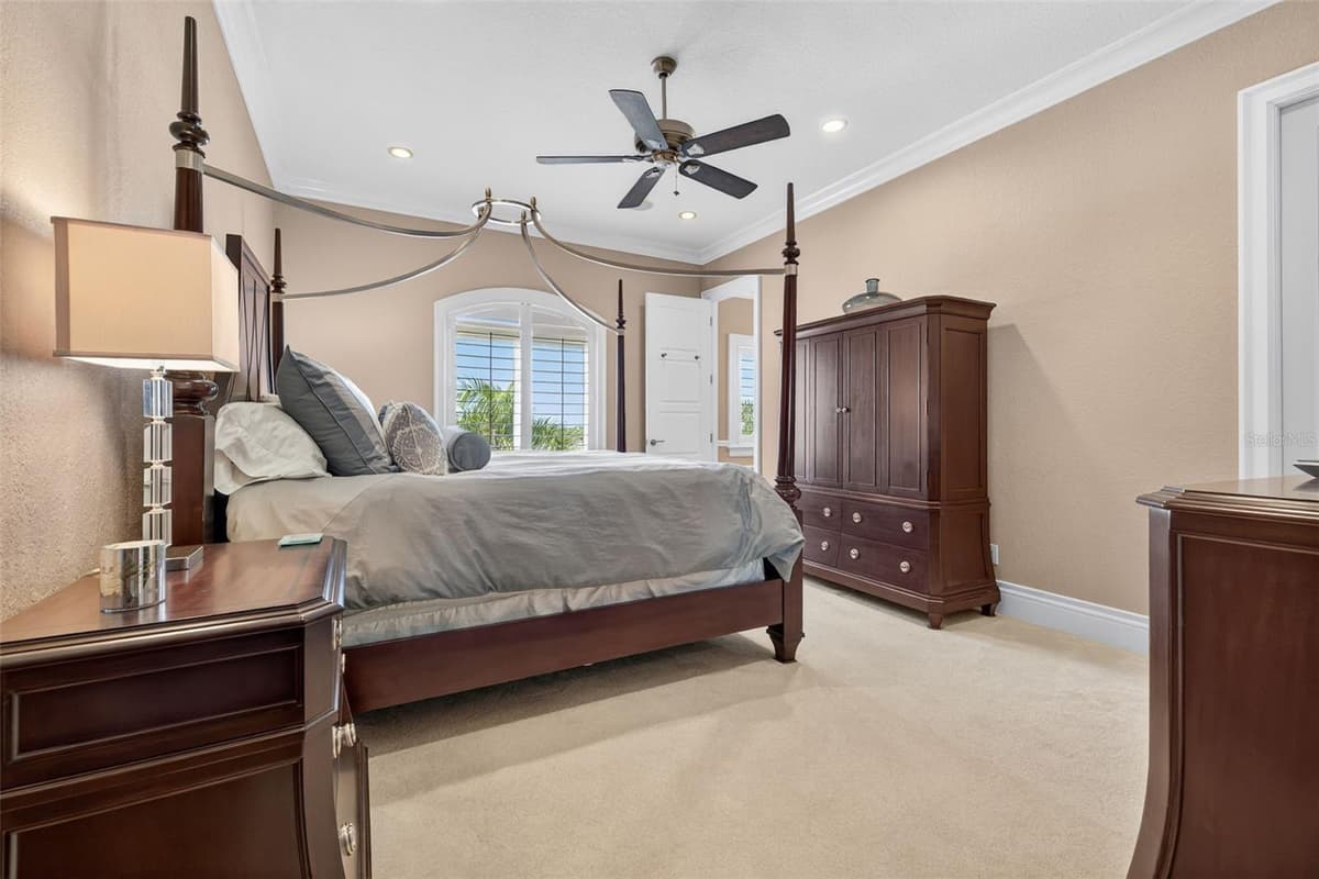 2165 LOUISA DRIVE — photo 33 of 48