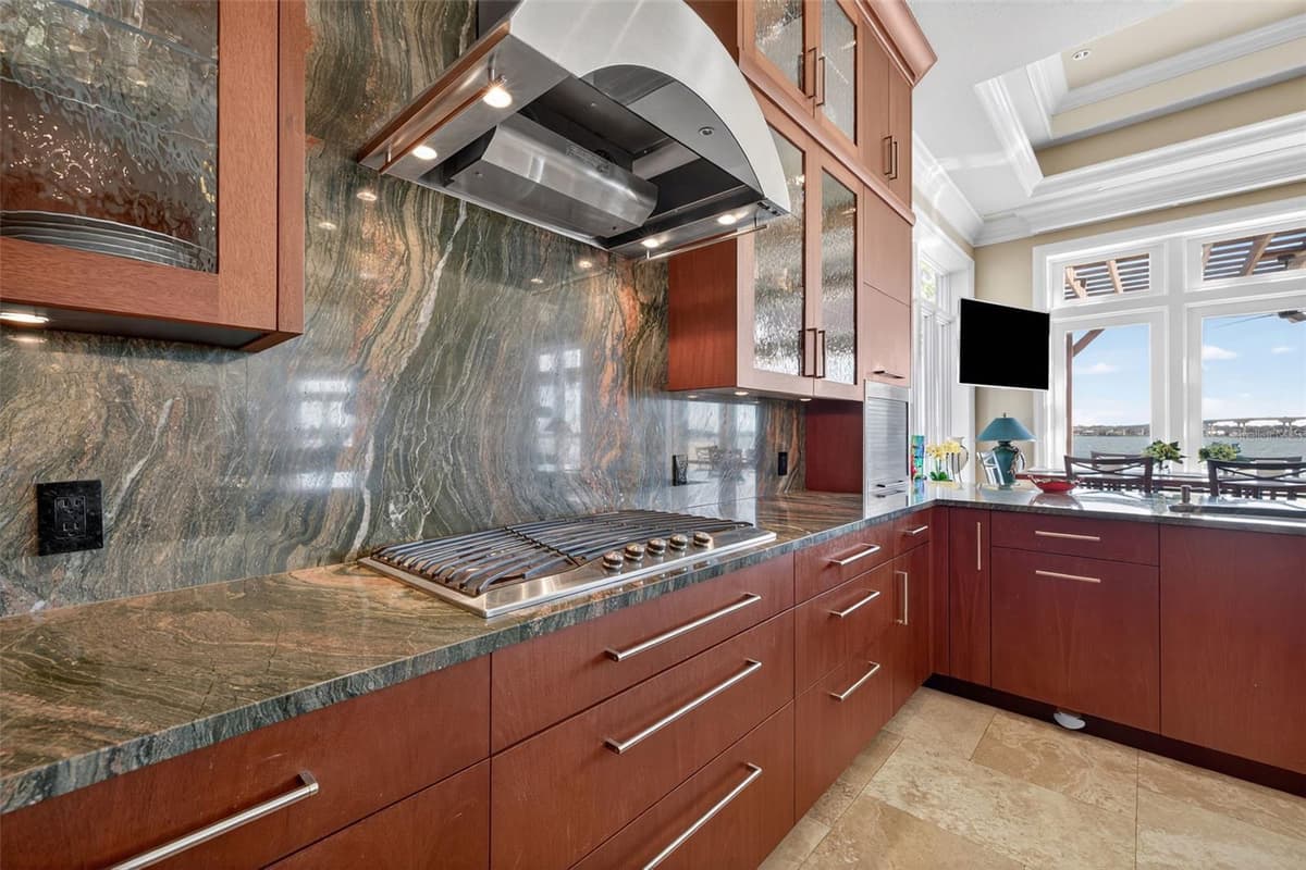 2165 LOUISA DRIVE — photo 12 of 48