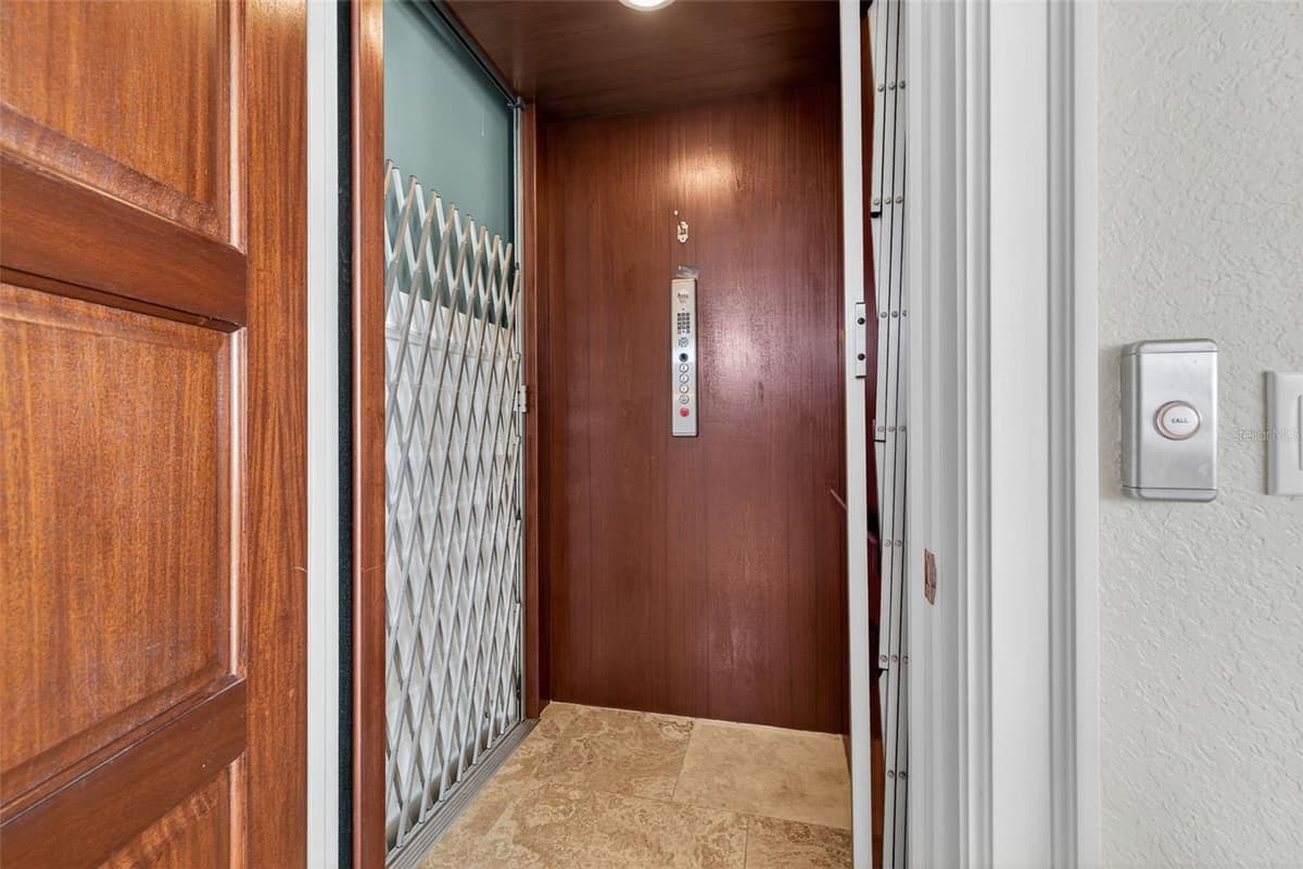 2165 LOUISA DRIVE — photo 20 of 48