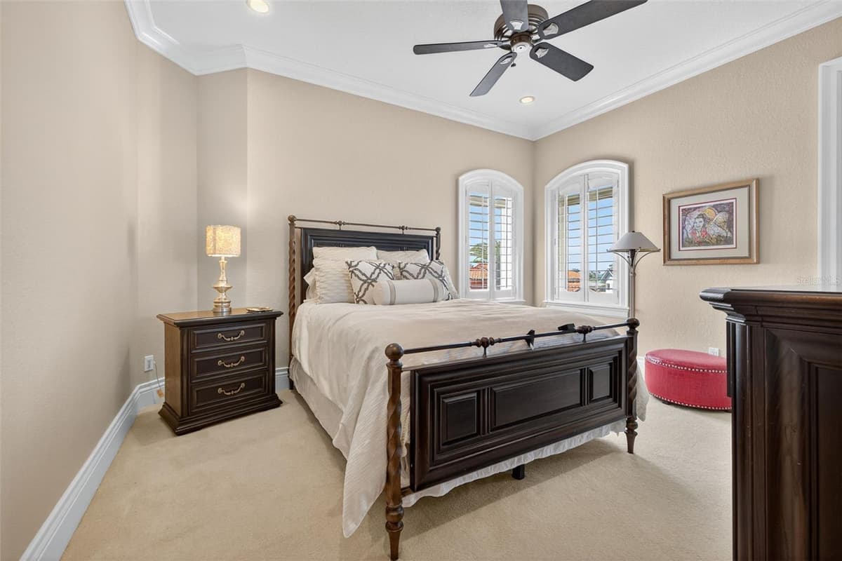 2165 LOUISA DRIVE — photo 31 of 48