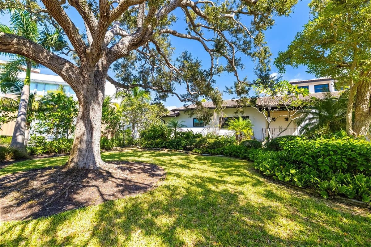 560 HARBOR COVE CIRCLE — photo 54 of 80
