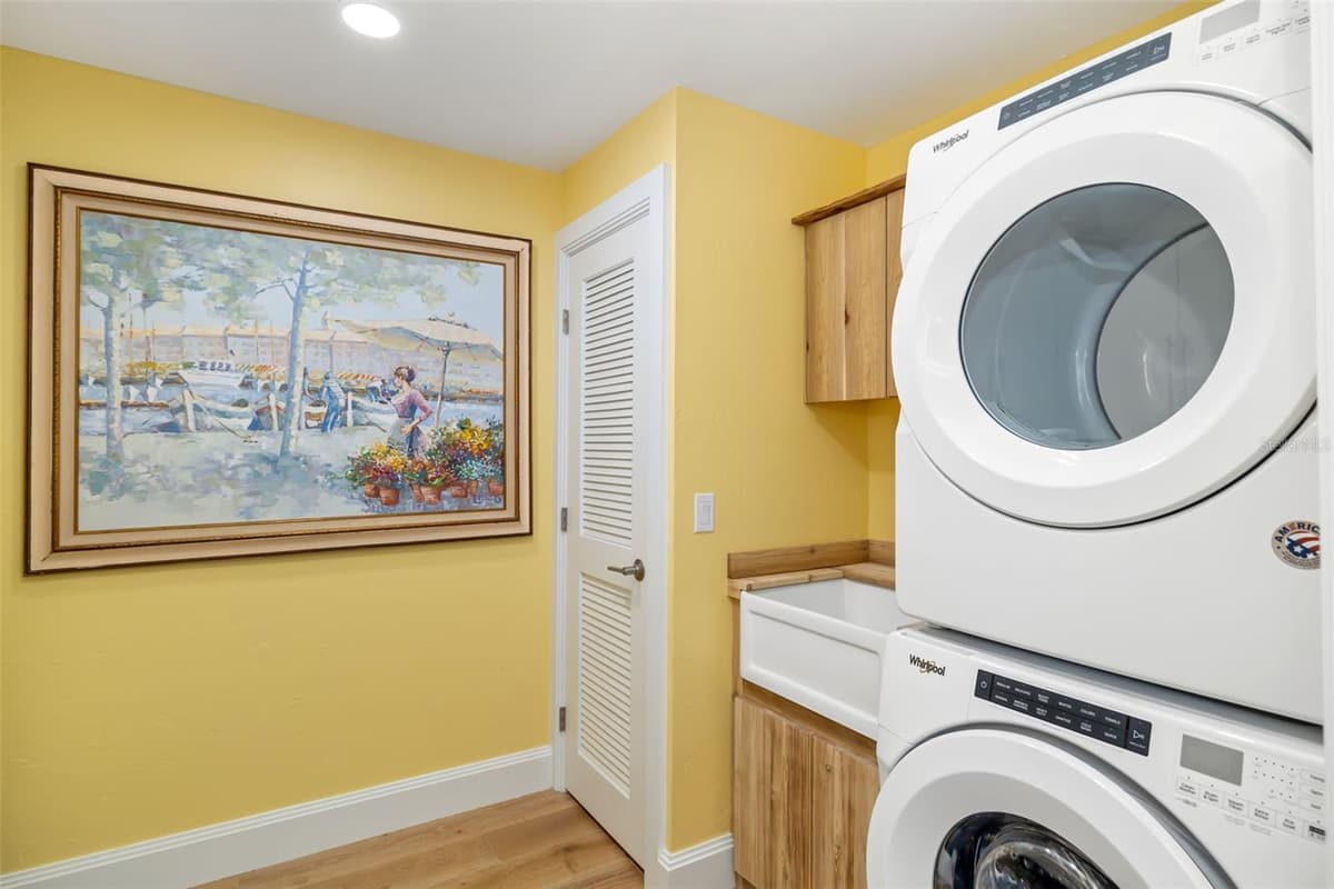 560 HARBOR COVE CIRCLE — photo 37 of 80