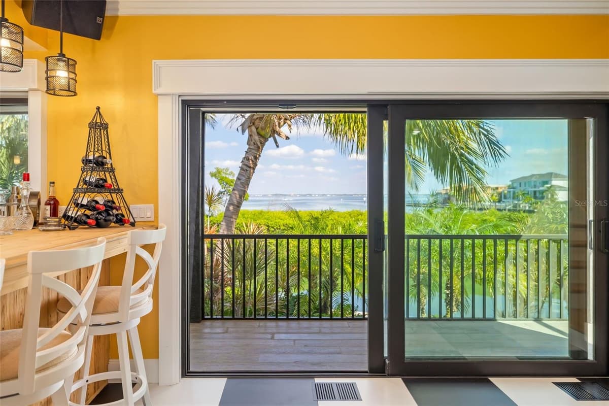 560 HARBOR COVE CIRCLE — photo 10 of 80