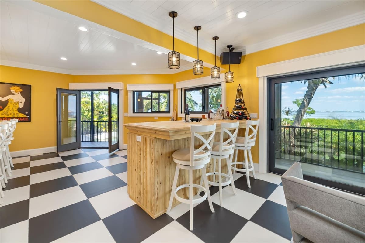 560 HARBOR COVE CIRCLE — photo 12 of 80