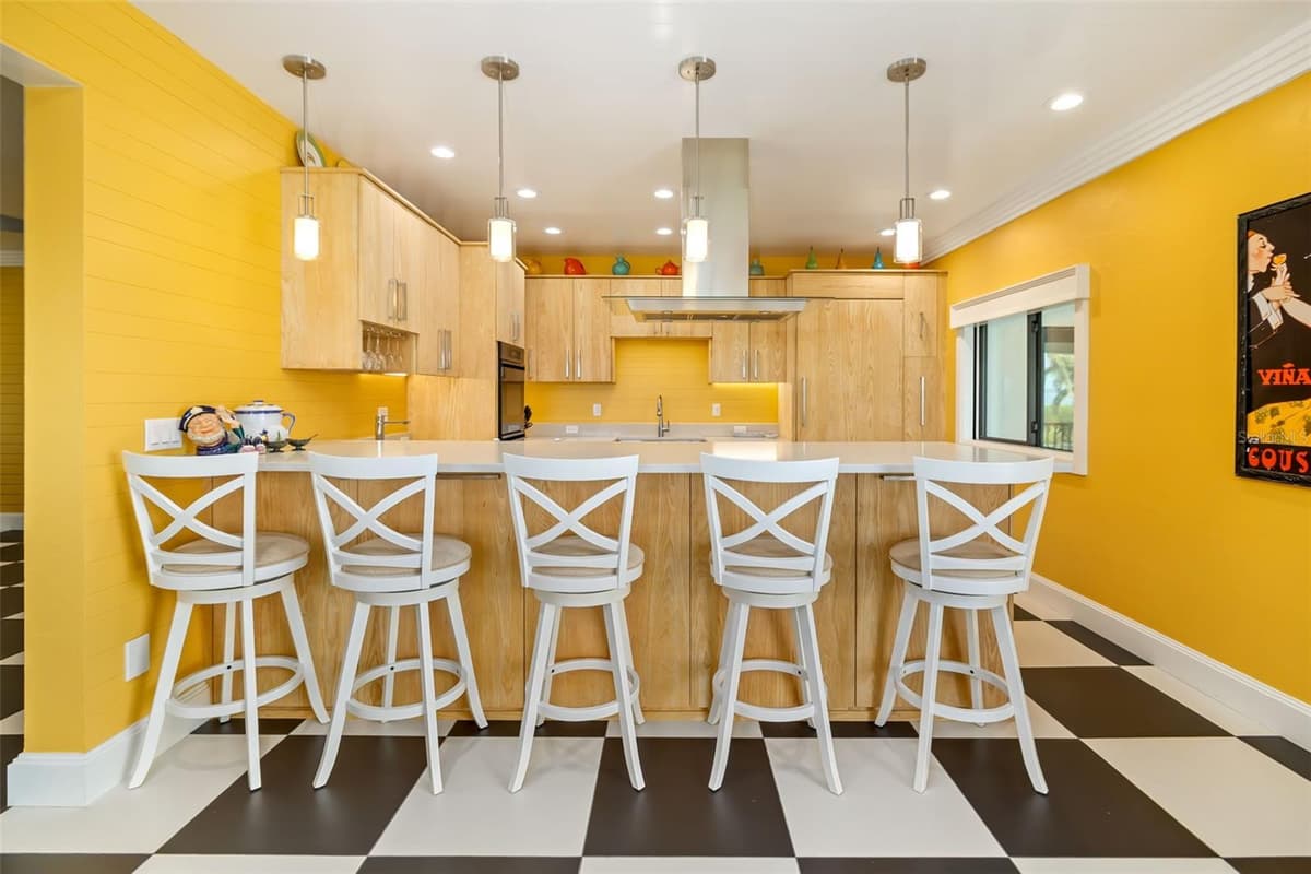 560 HARBOR COVE CIRCLE — photo 14 of 80