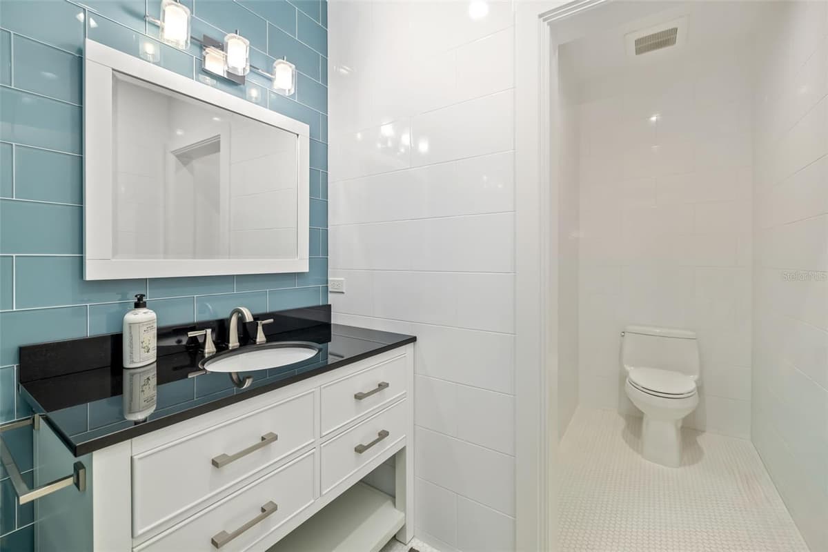 560 HARBOR COVE CIRCLE — photo 42 of 80
