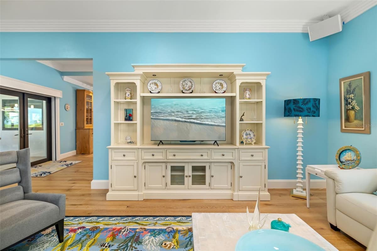 560 HARBOR COVE CIRCLE — photo 24 of 80