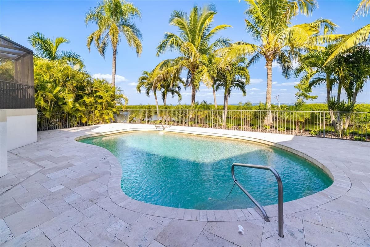 560 HARBOR COVE CIRCLE — photo 49 of 80