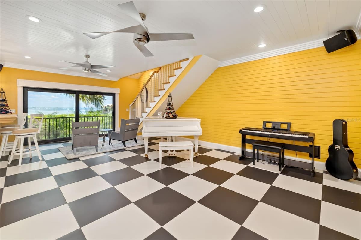 560 HARBOR COVE CIRCLE — photo 13 of 80