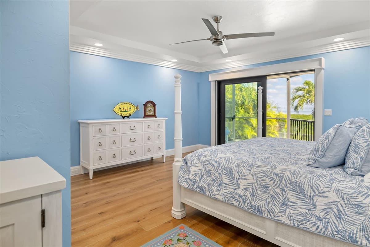 560 HARBOR COVE CIRCLE — photo 26 of 80