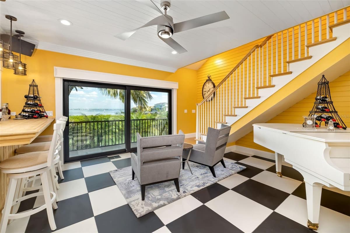560 HARBOR COVE CIRCLE — photo 9 of 80
