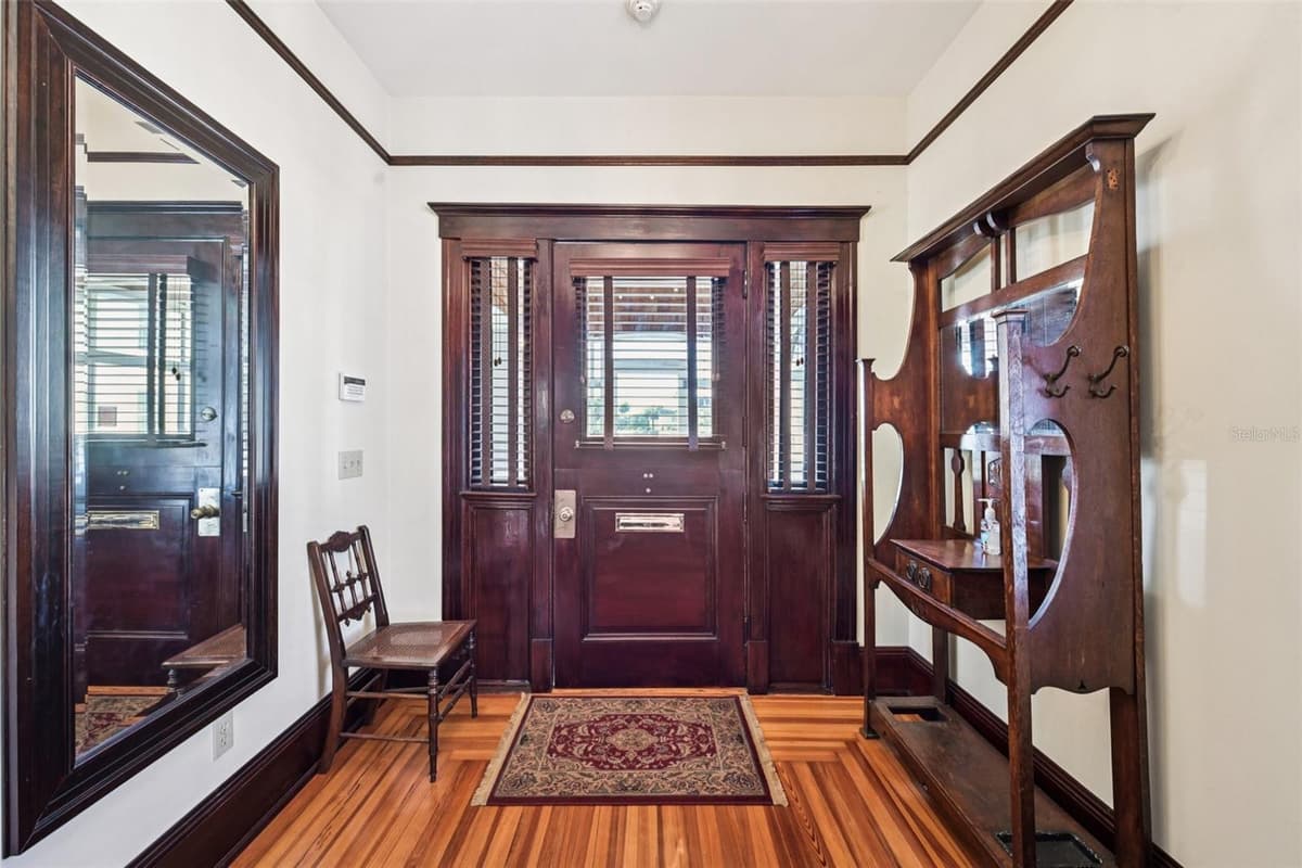 178 AVENIDA MENENDEZ — photo 13 of 94