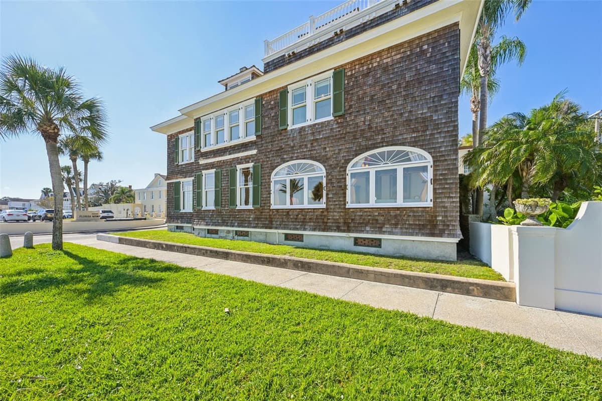 178 AVENIDA MENENDEZ — photo 5 of 94