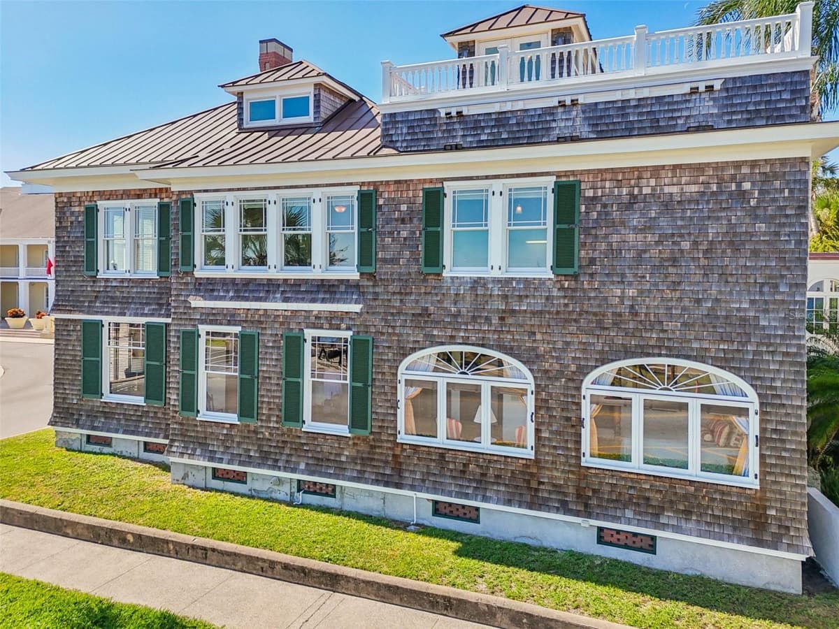 178 AVENIDA MENENDEZ — photo 4 of 94