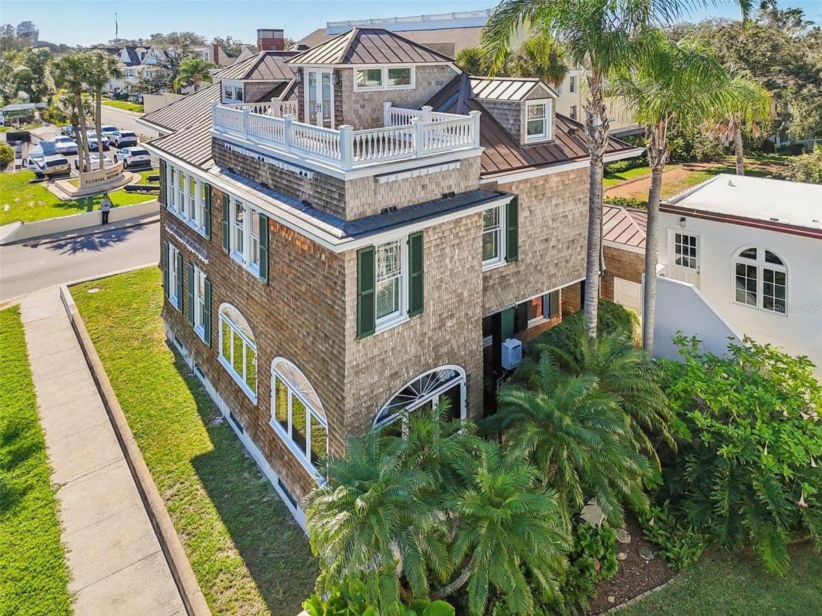 178 AVENIDA MENENDEZ — photo 7 of 94