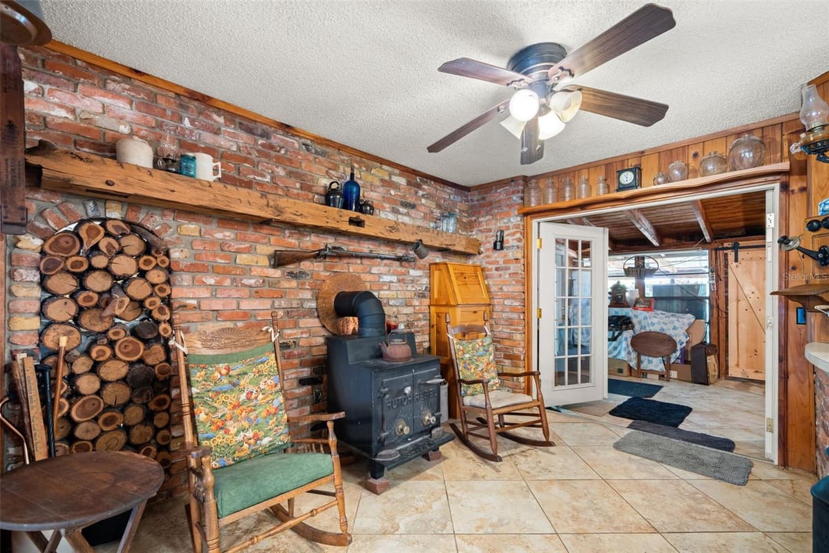 9615 EDEN AVENUE — photo 14 of 89