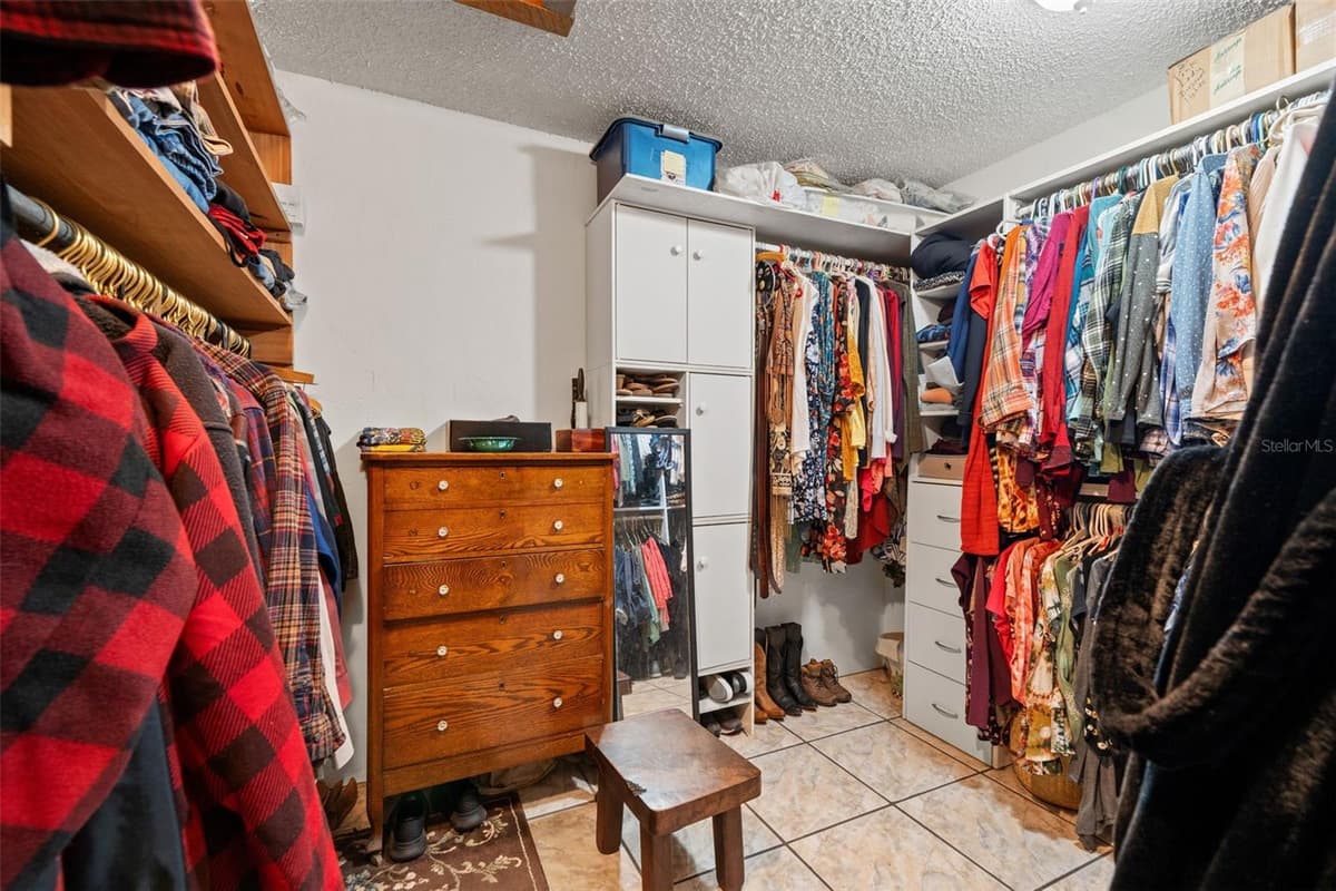 9615 EDEN AVENUE — photo 32 of 89