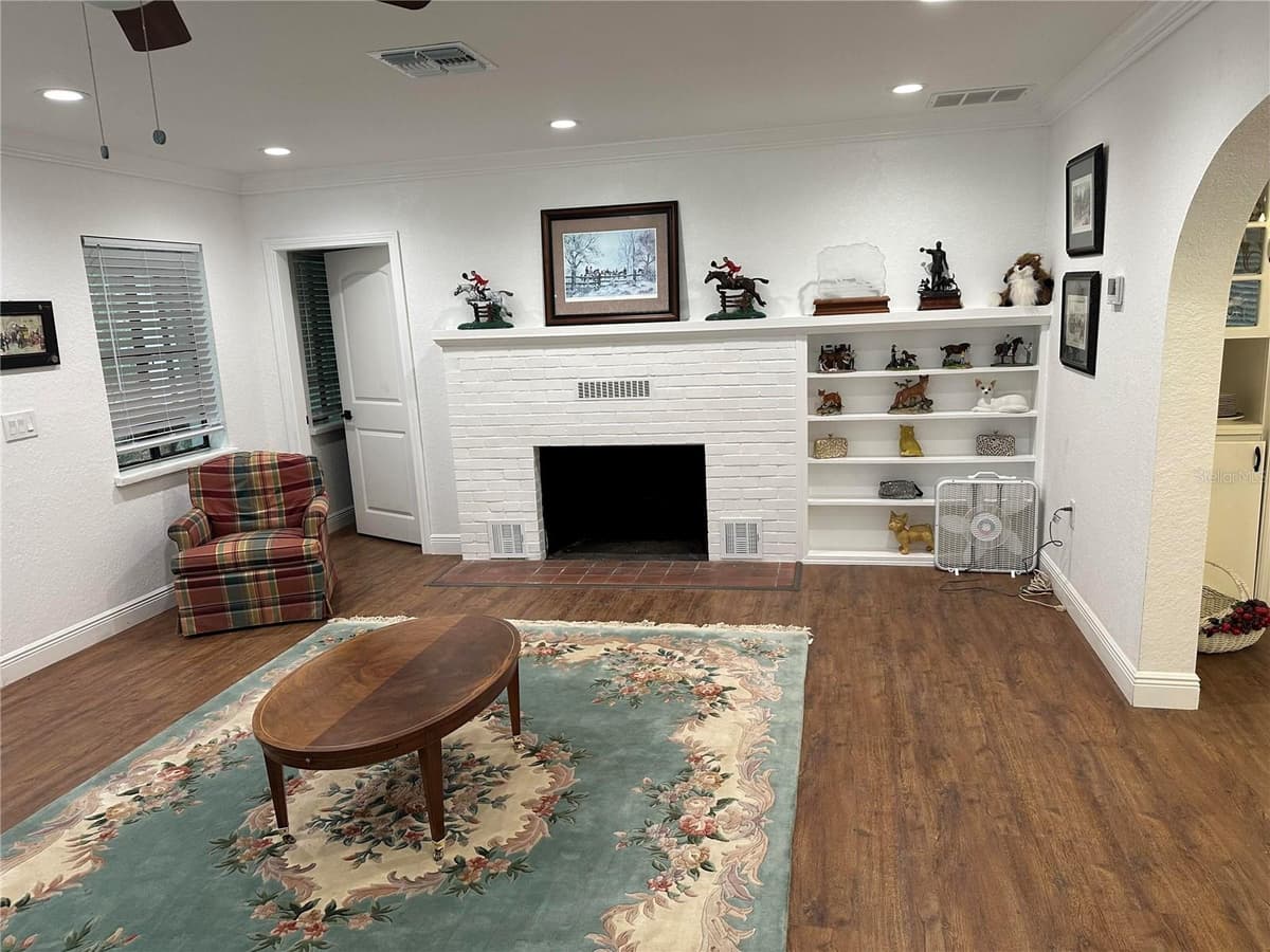 17067 GAINESVILLE ROAD — photo 6 of 25