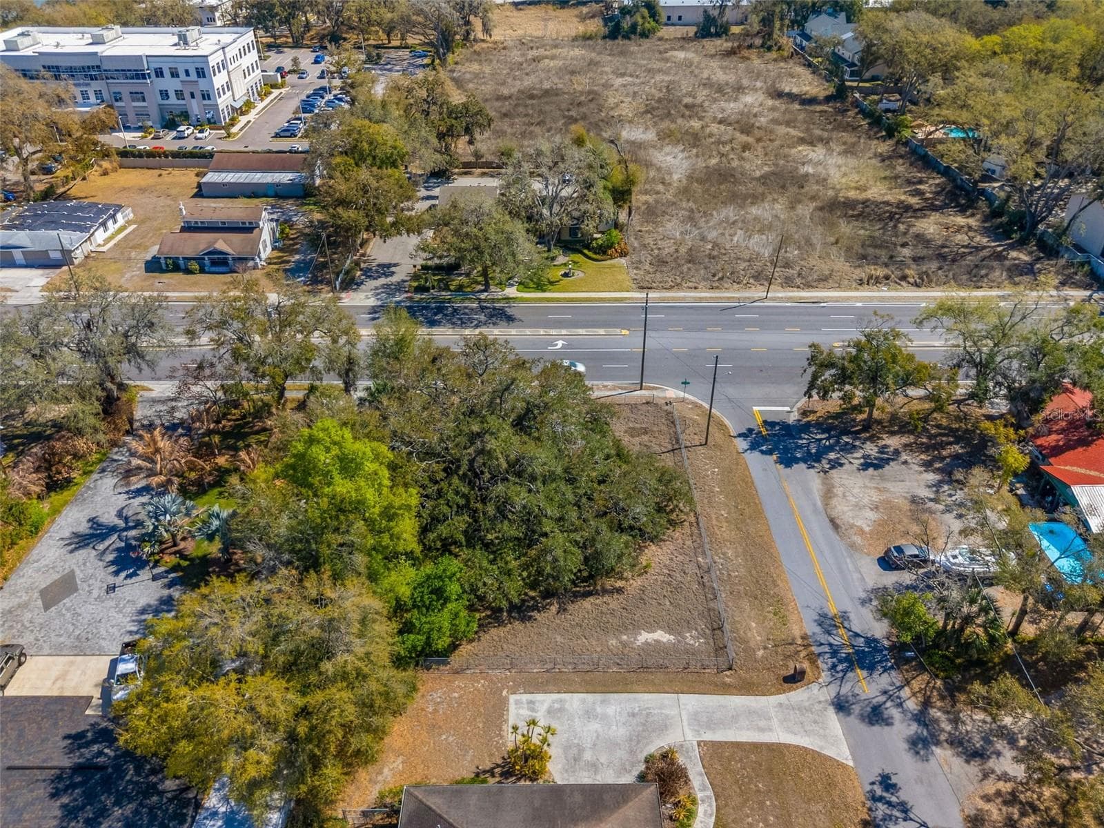 702 WESTWOOD DRIVE — photo 9 of 12
