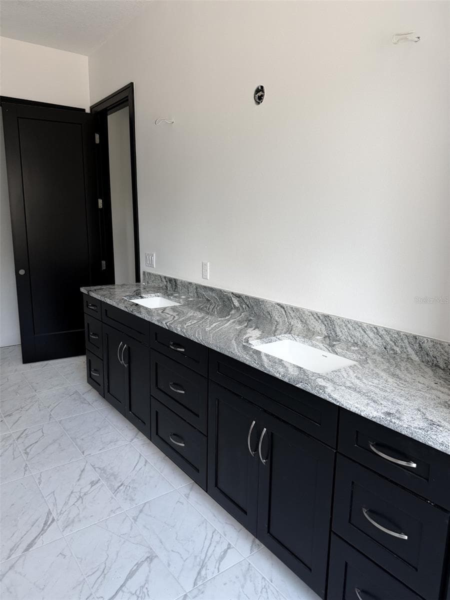 2207 COUNTY ROAD 243E — photo 14 of 15