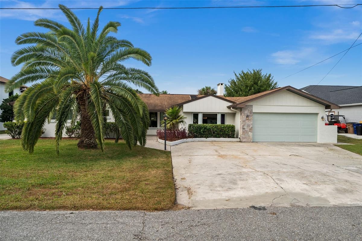 2129 TOBAGO CIRCLE — photo 3 of 67