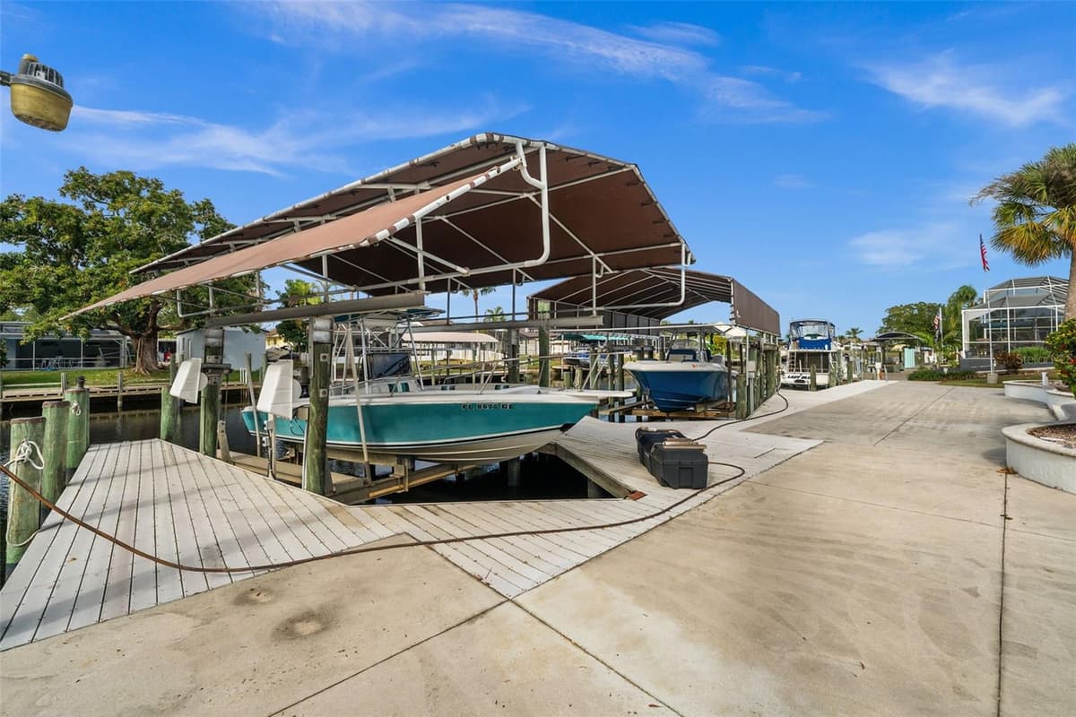 2129 TOBAGO CIRCLE — photo 37 of 67
