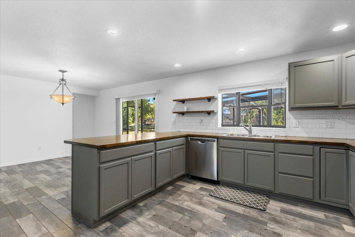 155 COURT STREET — photo 26 of 62