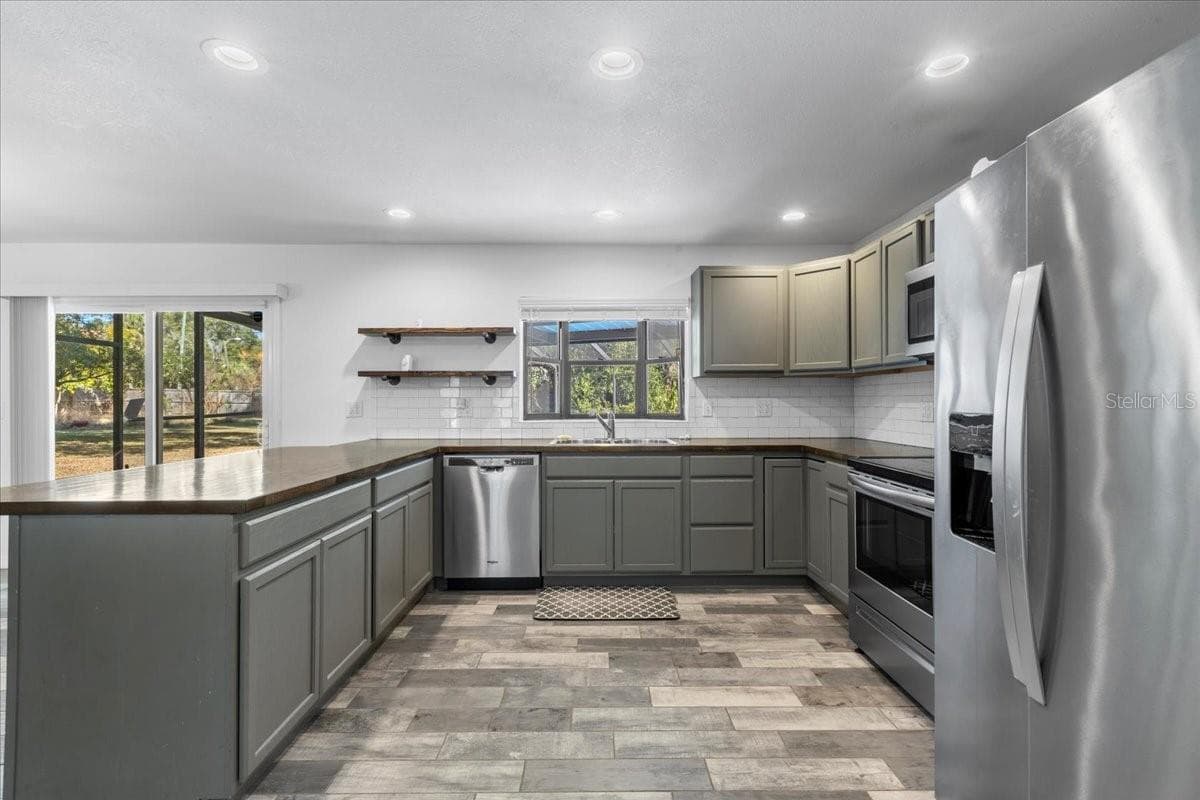 155 COURT STREET — photo 25 of 62