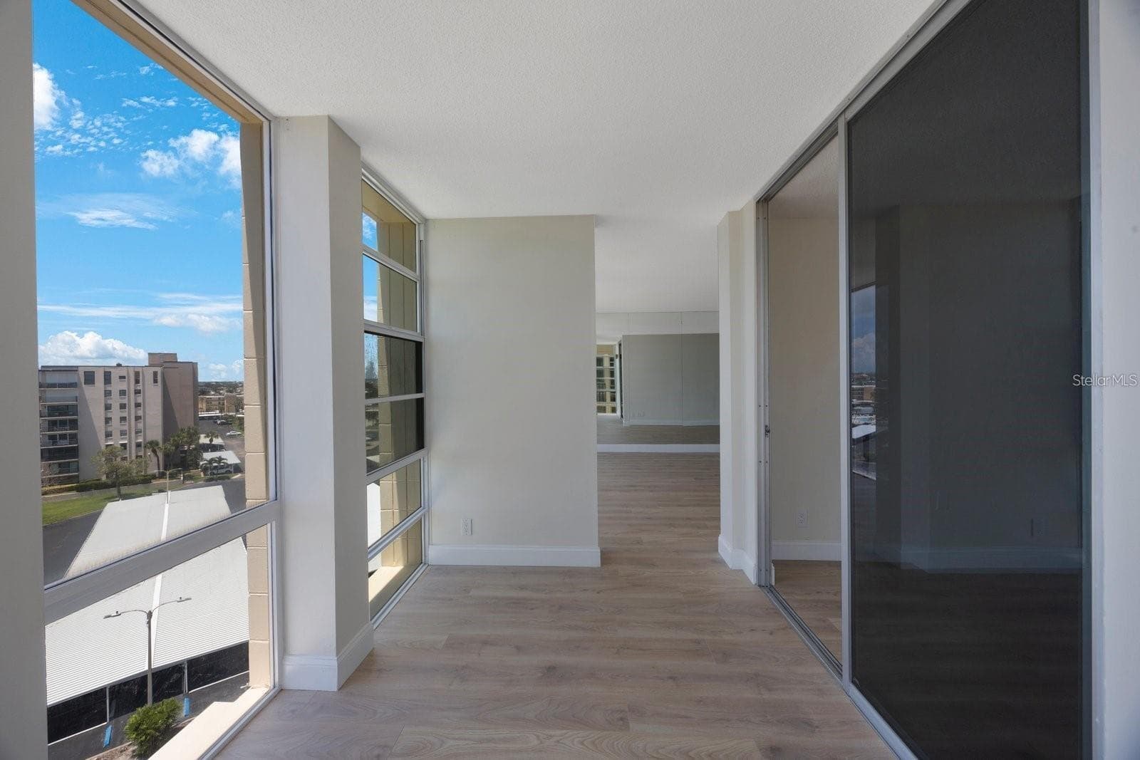 7400 SUN ISLAND DRIVE — photo 35 of 66