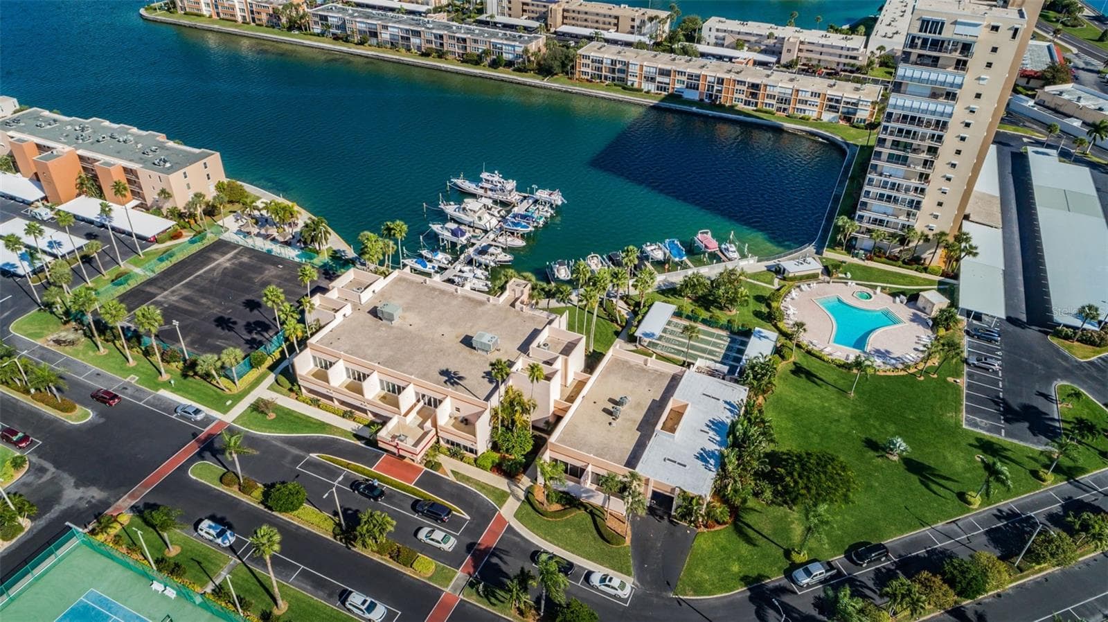 7400 SUN ISLAND DRIVE — photo 45 of 66