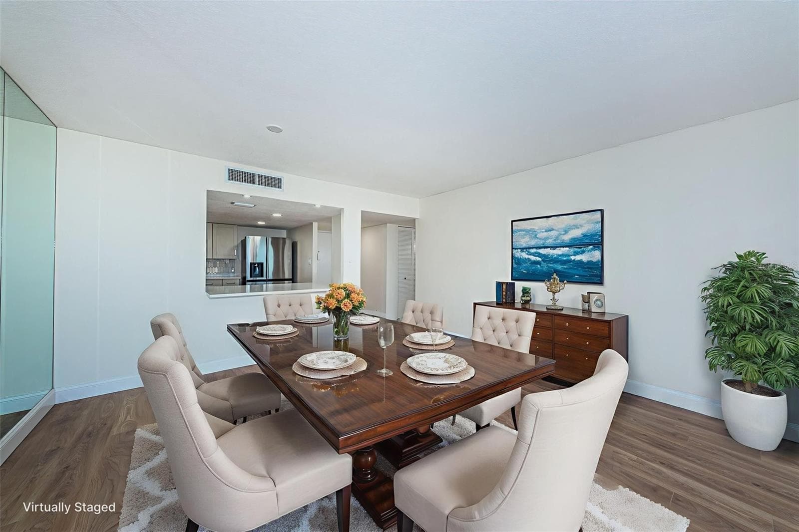 7400 SUN ISLAND DRIVE — photo 5 of 66