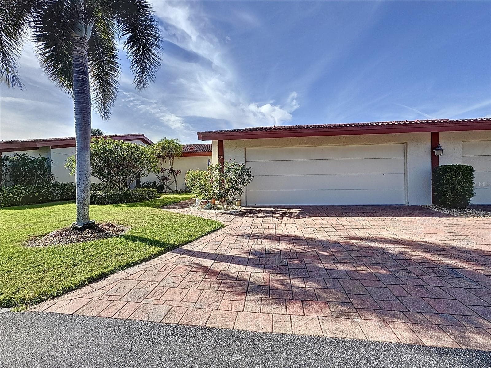 707 SORRENTO INLET — photo 32 of 50