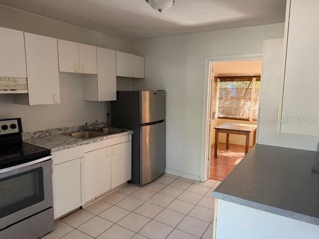 523 7TH LANE — photo 11 of 17