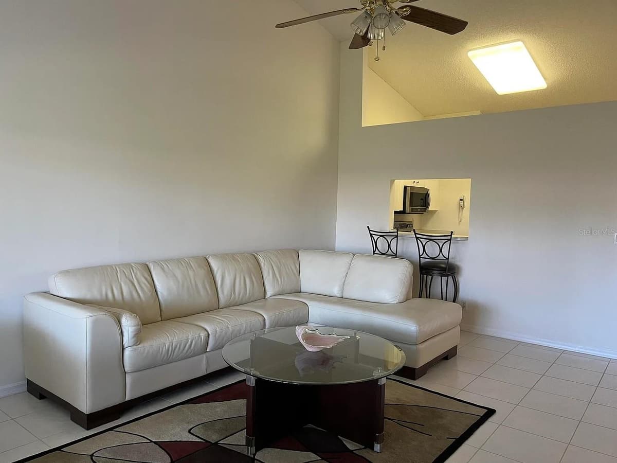 6070 HELICONIA ROAD — photo 13 of 38