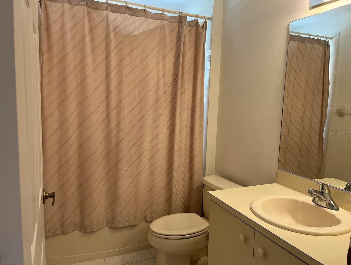 6070 HELICONIA ROAD — photo 14 of 38
