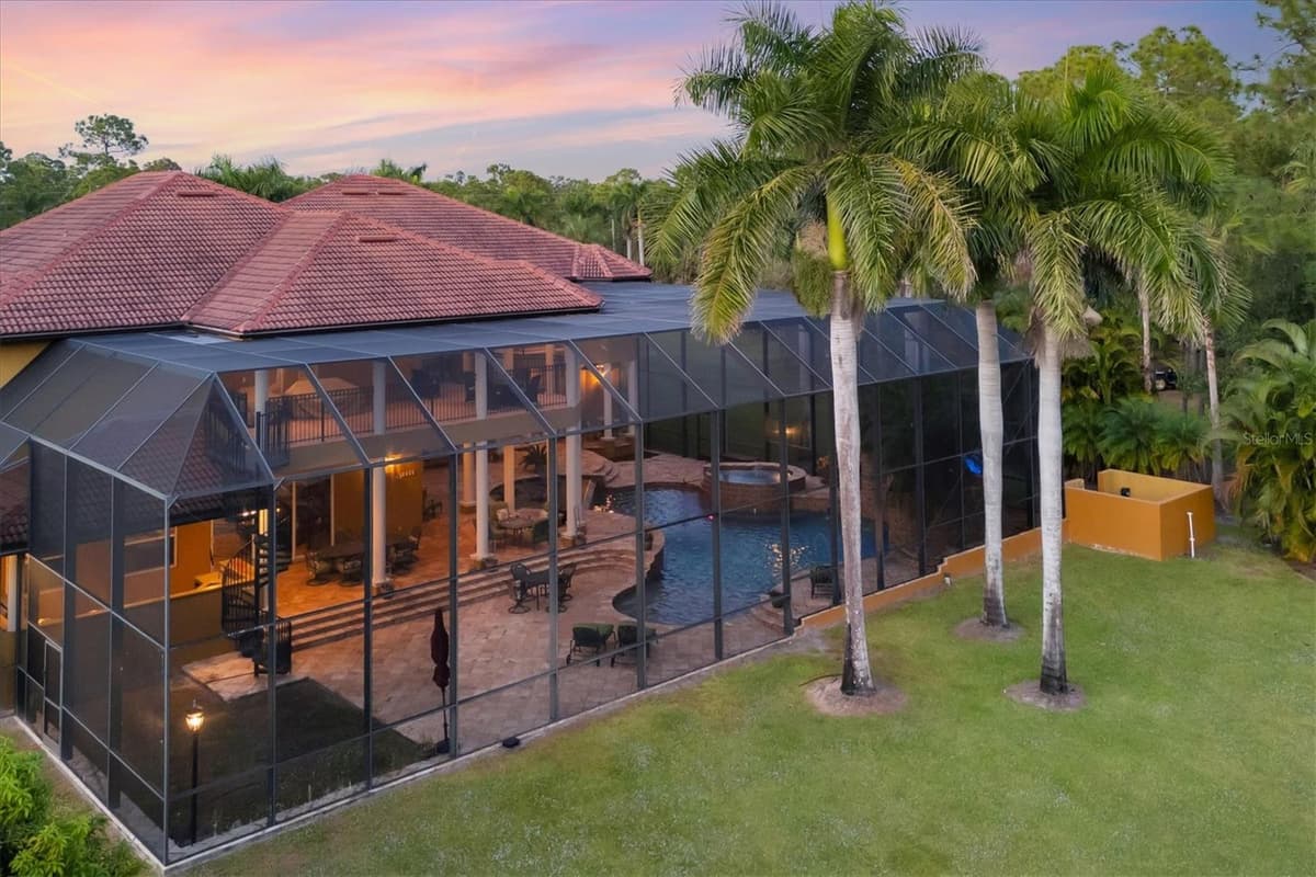 3657 TROPICAIRE BOULEVARD — photo 70 of 88