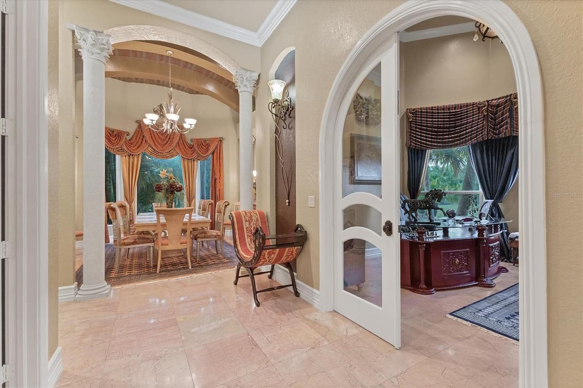 3657 TROPICAIRE BOULEVARD — photo 12 of 88
